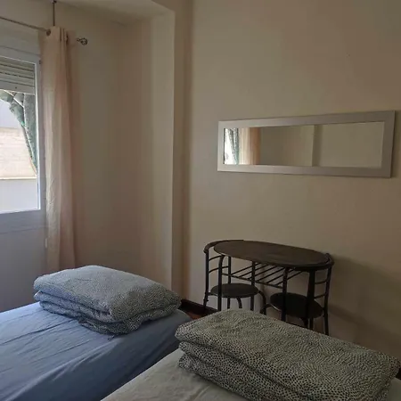 ホームステイ 17-habitacion Del Piso *